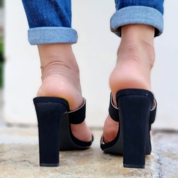 Women's Black Square Toe Ring Strappy Heel Sandals - Picture 4 of 5